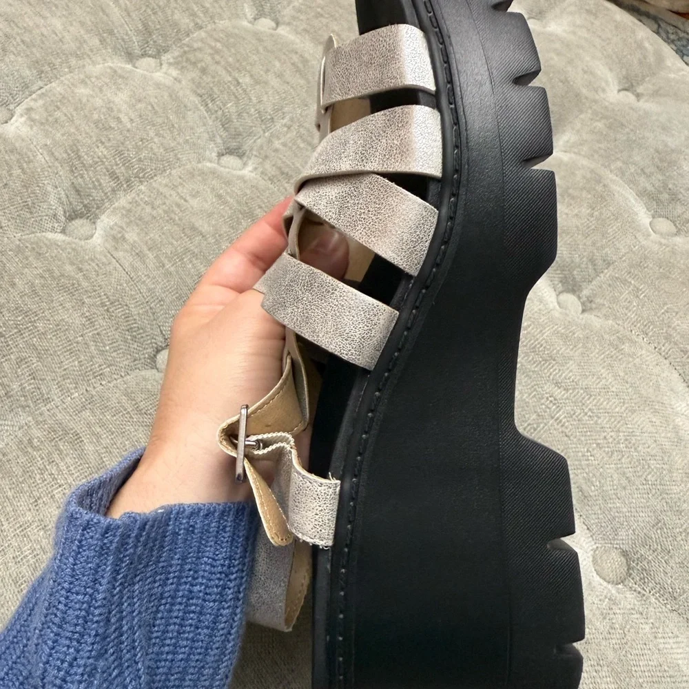 DR. SCHOLL’S Check It Out Platform Sandals Silver and Black Chunky Lug Sole Sz 8
